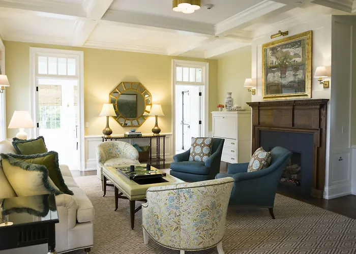 The Quogue Club